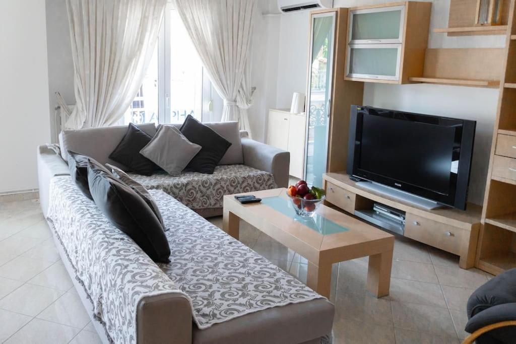 2 Bedroom Holiday Flat, Renovated, In The Centre Asprovalta Dış mekan fotoğraf