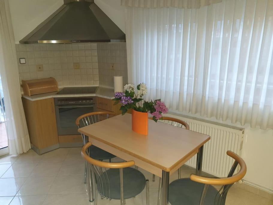 2 Bedroom Holiday Flat, Renovated, In The Centre Asprovalta Dış mekan fotoğraf